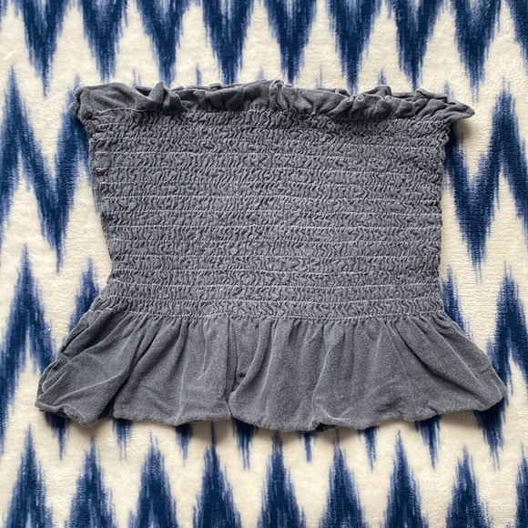 UO Truly Madly Deeply Gray Smocked Ruffle Strapless Top - Picture 4 of 4